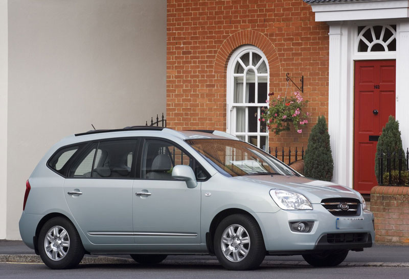 Rent a car Kia Carens